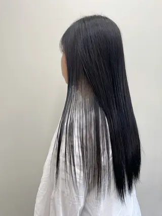 カラー 手塚 由佳のヘアスタイル