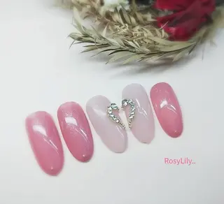 ネイル プライベートサロン RosyLily所属・プライベートサロン Rosy Lilyのネイルデザイン