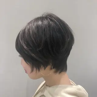 ショート 似合わせ艶髪カラー ❤️ハダユミのヘアスタイル