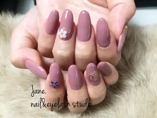 ネイル Yakko pas á pasのネイルデザイン