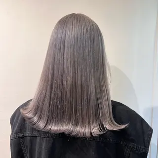 ロング カラー 𝙎𝙚𝙞𝙧𝙖 ☆カット/パーマのヘアスタイル