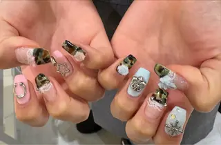 ネイル GO TODAY シェアサロン 渋谷Orla店所属・シオリ ⪩⪨のネイルデザイン