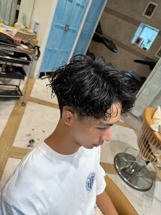 ミディアム パーマ Lond  strada所属・ハクヤ心斎橋 パーマ/縮毛矯正のヘアスタイル