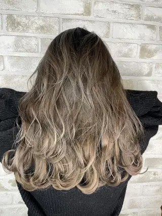 ロング カラー she2.shinjuku所属・顧客様専用予約 新規予約不可のヘアスタイル