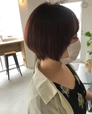 ショート カラー 石井 紫文のヘアスタイル