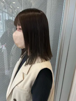 ミディアム ウルフカット／吉村 桃子のヘアスタイル