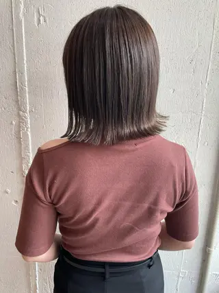 ミディアム hisano / ハイトーン･透明感のヘアスタイル