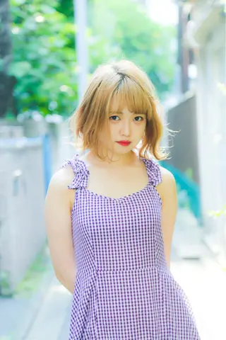 ミディアム オーストヘアージジ所属・TAI透明カラー 柔らかい縮毛矯正のヘアスタイル