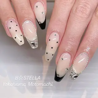 ネイル B☆STELLA KUWABARAのネイルデザイン