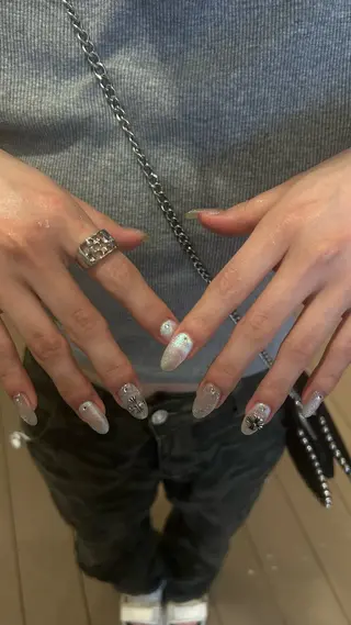 ネイル Crea la Luce久留米小森野店所属・nail annaのネイルデザイン