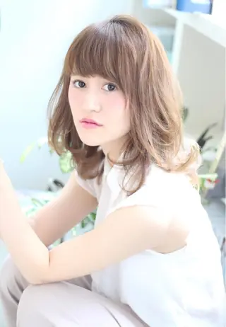 セミロング カラー Lumderica(ラムデリカ)所属・横浜/元町/石川町 ラムデリカYUKAのヘアスタイル