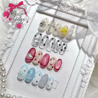 ネイル マシェリローズ所属・Macherie Roseのネイルデザイン