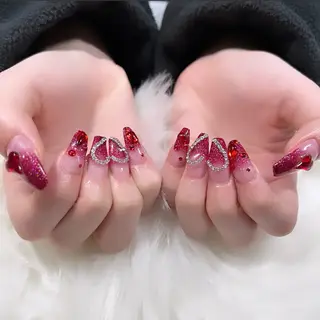 ネイル Queen ネイル&アイラッシュ所属・Queen ネイル&アイラッシュのマツエク・マツパデザイン