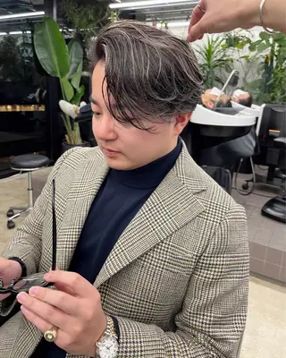 ショート カラー メンズ ダブルカラー/ ケアブリーチ/クニトのヘアスタイル