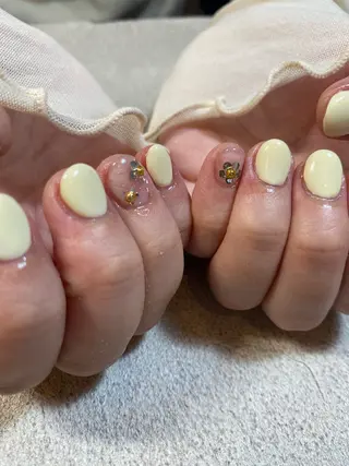 ネイル amunail所属・浦川 歩のネイルデザイン