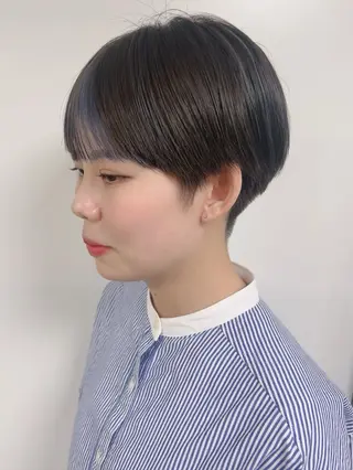 ショート morio from london所属・松岡彩華 ボブ /グレージュのヘアスタイル