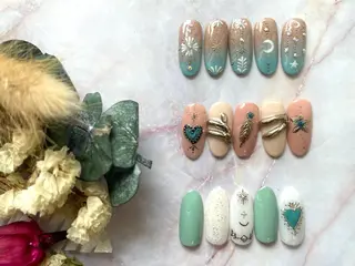 ネイル M. KOTOMIのネイルデザイン