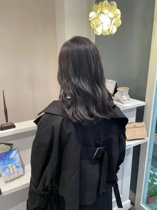 セミロング カラー 酒見 里奈のヘアスタイル