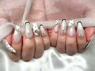 ネイル Roi〈ロワ〉 Akariのネイルデザイン