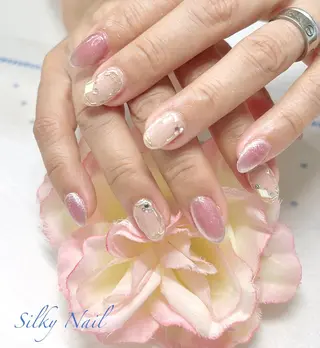 ネイル Silky_nail Sの眉毛・アイブロウイメージ