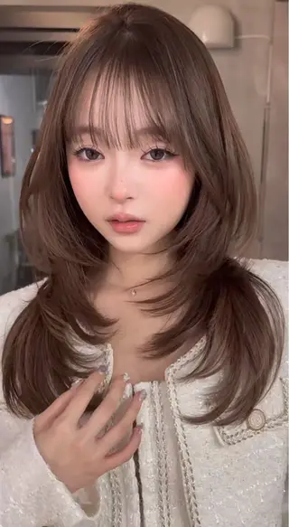 ロング カラー ARMONY表参道店所属・韓国風レイヤーカラー ライムのヘアスタイル