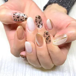 ネイル 脇坂 千晶のネイルデザイン