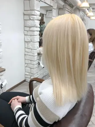 ミディアム ✨艶感/透け感✨Sherry所属・艶髪/ハイトーン Sherryのヘアスタイル