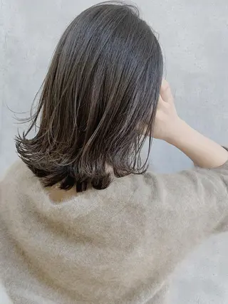 ミディアム カラー MOU namba ムウナンバのヘアスタイル