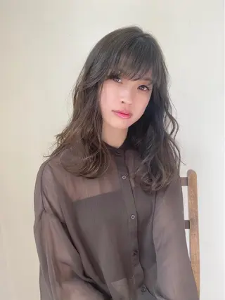 セミロング 三好 美里のヘアスタイル
