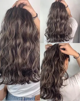 セミロング カラー _WHITE 高槻のヘアスタイル