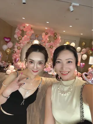 ハーブピーリング/韓国肌管理/フェイシャル/毛穴洗浄/眉毛/顔脱毛【糸脱毛専門】rev所属・肌質改善❤️美眉 脱毛🍒糸脱毛サロンのエステ・リラクイメージ