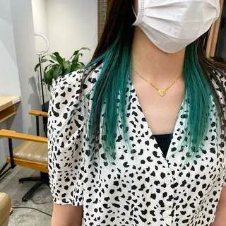 ロング ior北千住【イオール】所属・YU(ハイトーン/ ブリーチカラー)のヘアスタイル