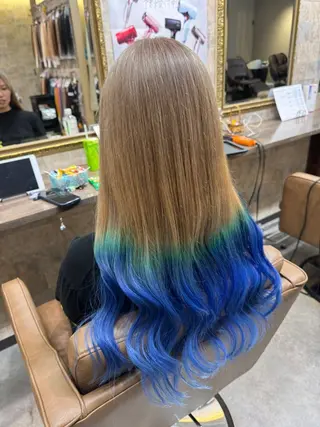 ロング 土屋朱理/ ハイトーンカラーのヘアスタイル