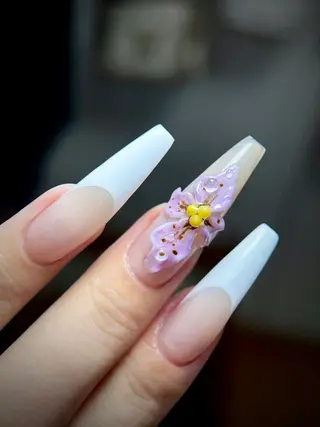 ロング Rola kira nail salon所属・麗 レイのネイルデザイン