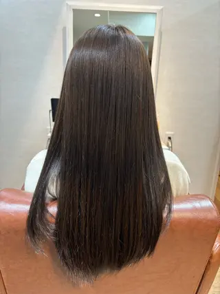 ロング LEEK ［リーク］ 石原愛里のヘアスタイル