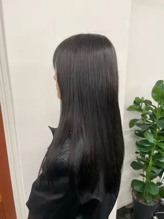 ロング 暖色カラー/ おおいえひびきのヘアスタイル