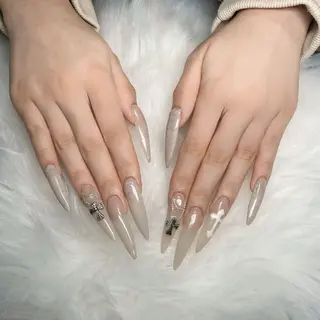 ロング BUBBLE YUMIのネイルデザイン