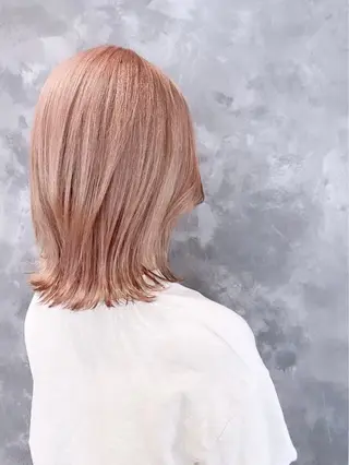 ミディアム カラー 五ノ井 一世のヘアスタイル