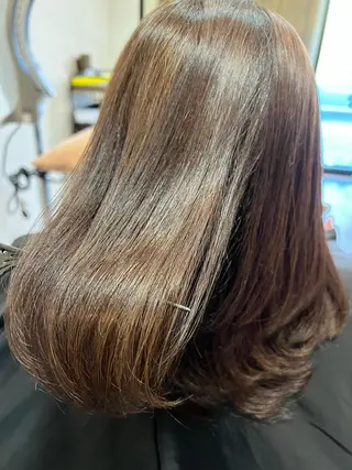 ミディアム TAKA 髪質改善のヘアスタイル