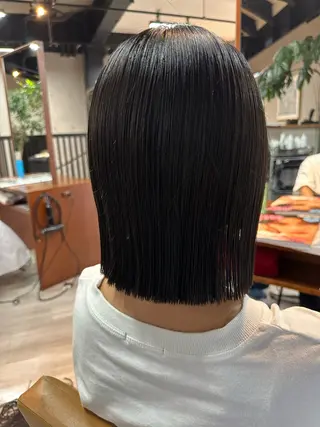ミディアム alu・arika オケシ　リョウダイのヘアスタイル