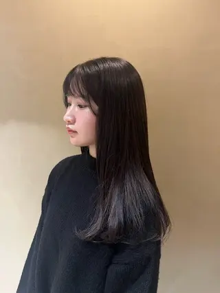 ロング カラー 内田 海香のヘアスタイル