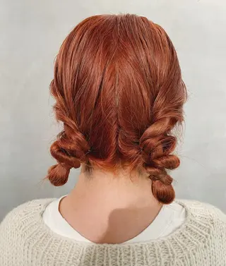 セミロング 赤みオフの透明感職人 /ケア重視の美髪施術のヘアスタイル