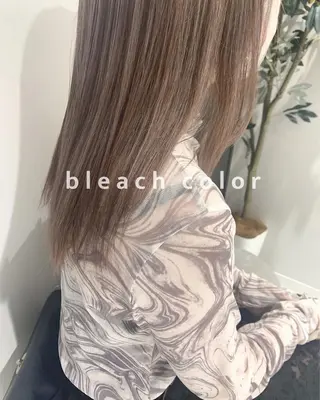 ロング カラー RINA🧤 デザインとボブのヘアスタイル