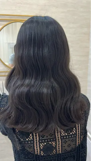 ミディアム Dityca rify所属・Hitomi/ 無料巻き髪モデルのヘアスタイル
