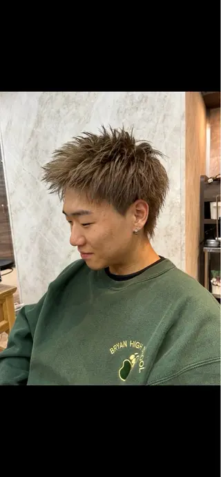 カラー Shimazaki Yojiのヘアスタイル