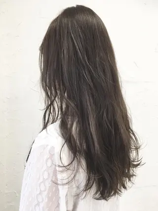 セミロング カラー 大人垢抜け ダブルカラー【上野】のヘアスタイル