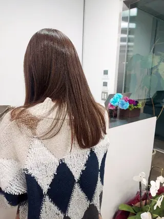ミディアム カラー 樋口 千尋のヘアスタイル