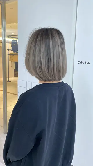 ミディアム カラー ハイライト、レイヤー カット/西梅田/中西のヘアスタイル