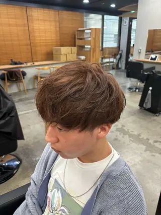 カラー メンズ mono / Manatoのヘアスタイル