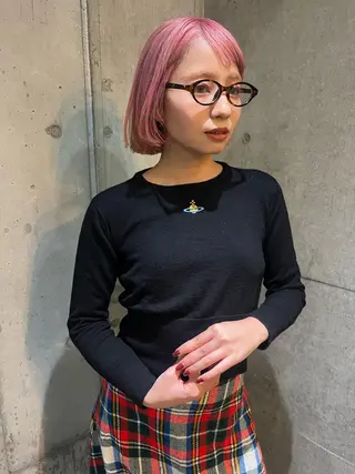 ミディアム カラー ハイトーン/顔まわり レイヤー/YUKAのヘアスタイル